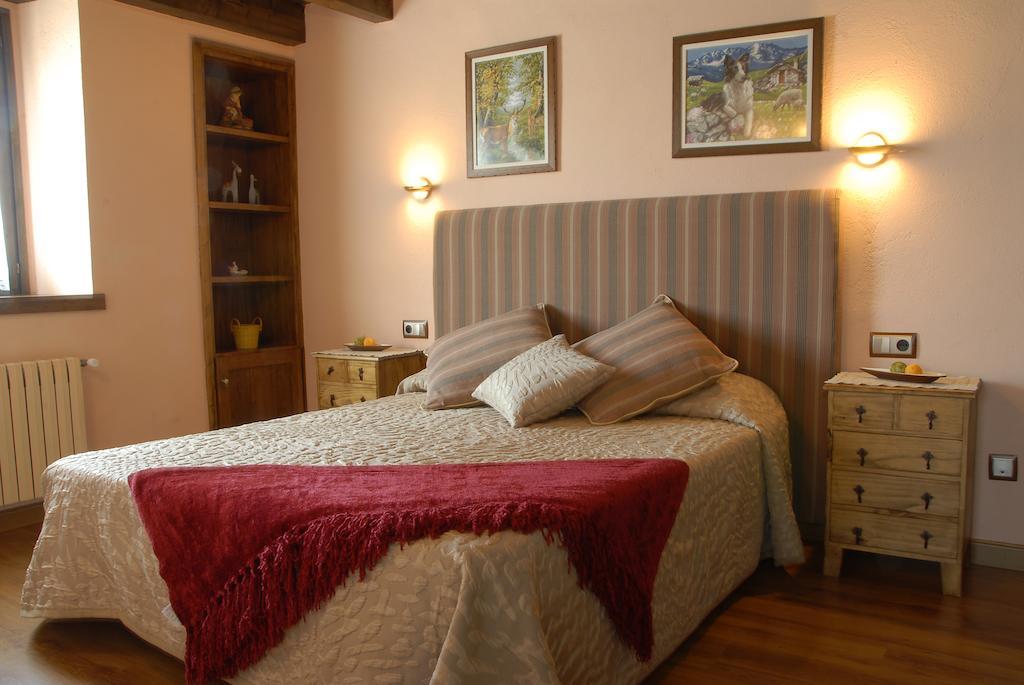 Mas Mallol Puigcerda Room photo